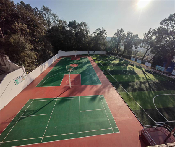 清聯(lián)學(xué)校運動場